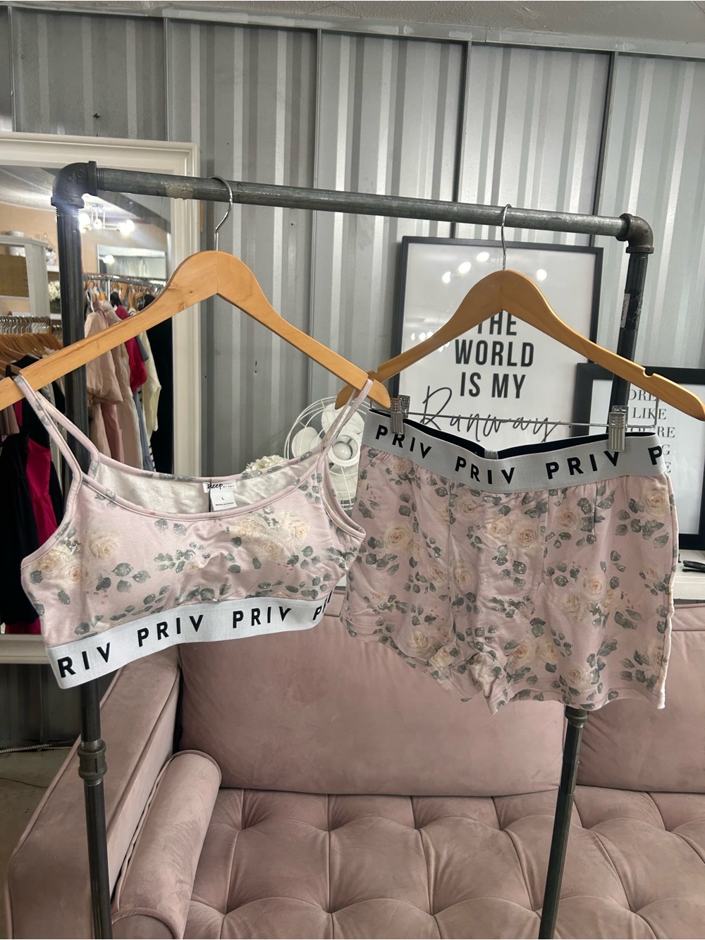 Priv - 2 Piece PJ Set White Rose Print NWT Large